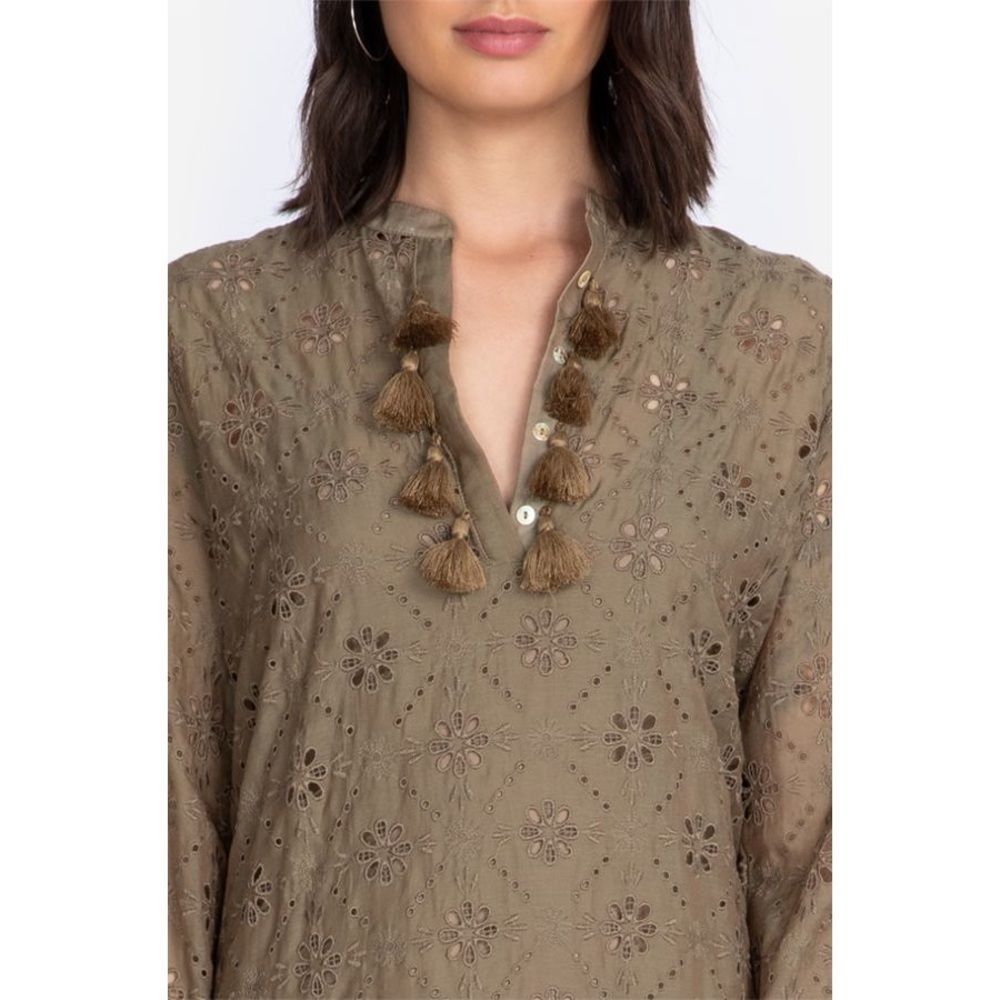 Johnny Was Vidya Eyelet Shirt Oregano Medium NWT - Picture 5 of 6